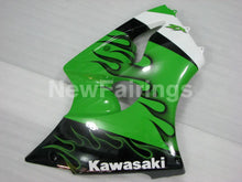 Charger l&#39;image dans la galerie, Green and Black Flame NINJA ZX 6R 00 02 Fairing Kit