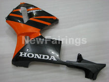 Charger l'image dans la galerie, Orange and Black Factory Style - CBR600RR 03-04 Fairing Kit