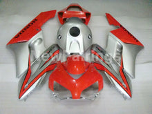Charger l&#39;image dans la galerie, Red and Silver Factory Style - CBR1000RR 04-05 Fairing Kit -