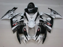 Charger l'image dans la galerie, White and Black Corona - GSX-R600 06-07 Fairing Kit -