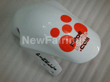 Charger l'image dans la galerie, White and Blue Yellow Dark Dog - GSX-R600 01-03 Fairing Kit