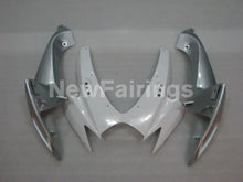 Charger l'image dans la galerie, White and Silver Factory Style - GSX-R600 06-07 Fairing Kit
