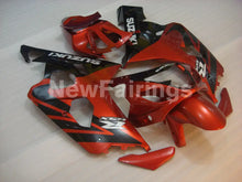 Charger l'image dans la galerie, Wine Red and Black Factory Style - GSX-R600 04-05 Fairing